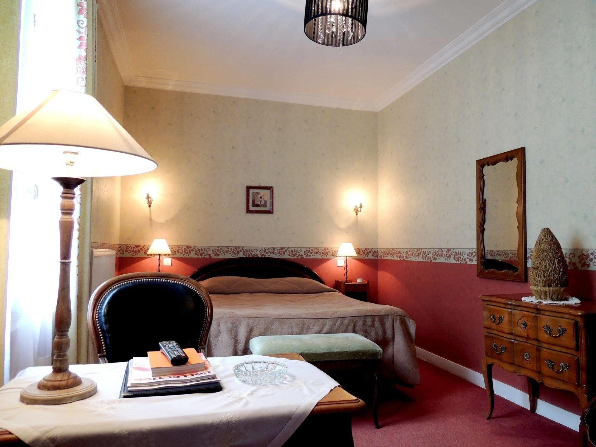 Hotel Bois Joli Bagnoles de l'Orne Normandie Zewnętrze zdjęcie